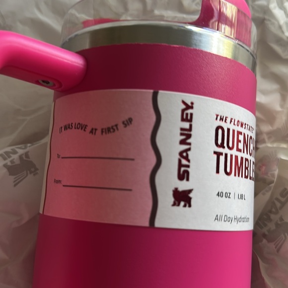 40 oz. Stanley, Cosmo Pink, limited edition, new in original box. - Picture 4 of 5